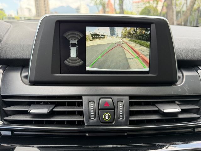 BMW寶馬 218I  第12張相片