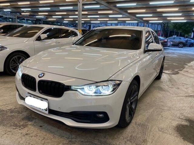 BMW寶馬 318I  第2張相片