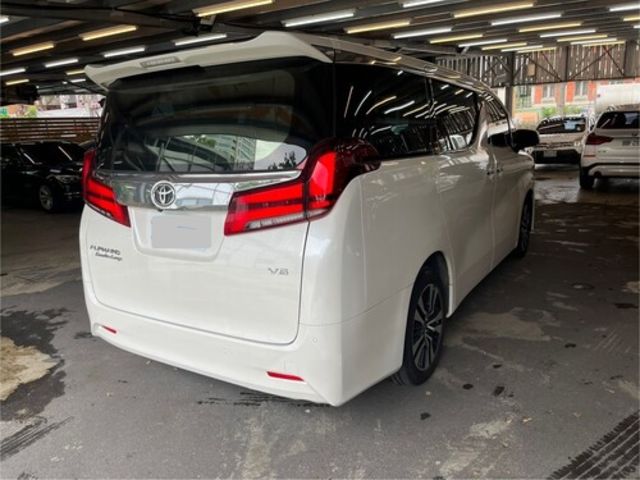 TOYOTA豐田 ALPHARD  第4張相片