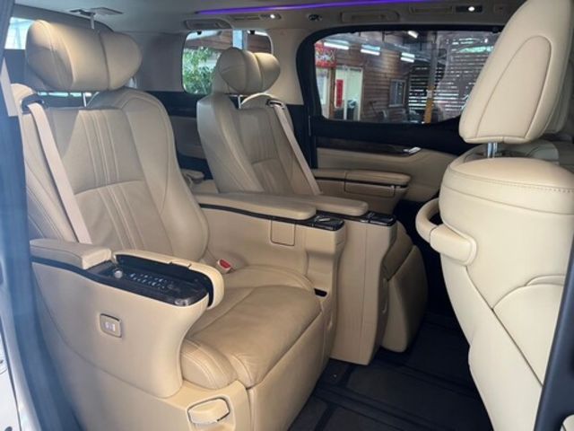 TOYOTA豐田 ALPHARD  第6張相片
