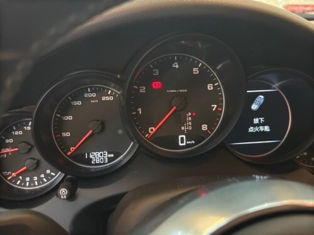PORSCHE保時捷 CAYENNE  第7張相片
