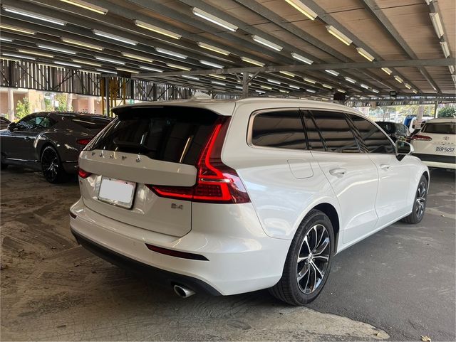 VOLVO富豪 V60  第3張相片