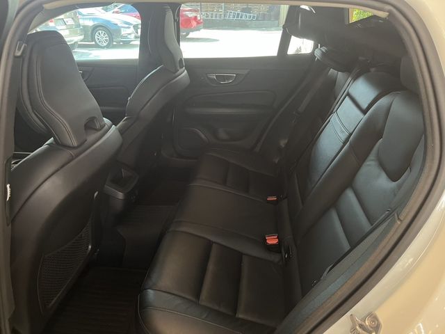 VOLVO富豪 V60  第6張相片