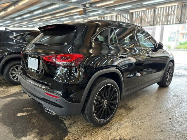 M-BENZ賓士 GLA250  第4張相片