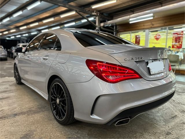 M-BENZ賓士 CLA250  第3張相片