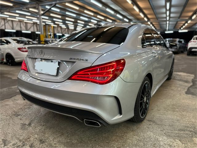 M-BENZ賓士 CLA250  第4張相片