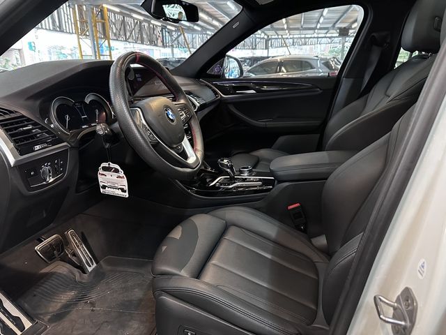 BMW寶馬 X4 XDRIVE30I  第5張相片