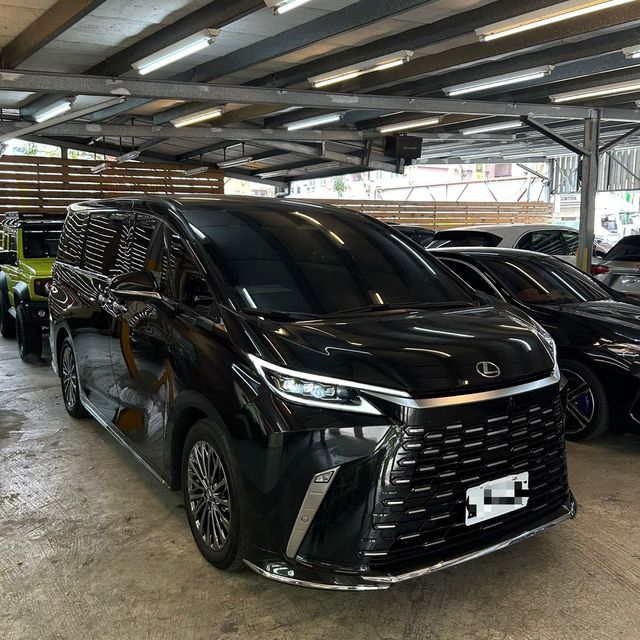 LEXUS凌志 LM500H  第1張相片