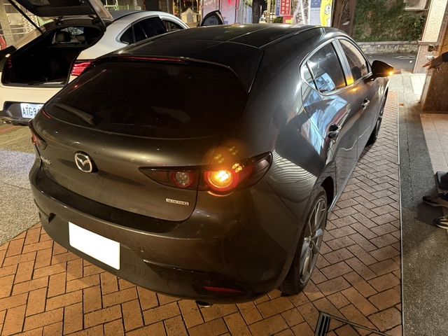 MAZDA馬自達 MAZDA 3  第5張相片
