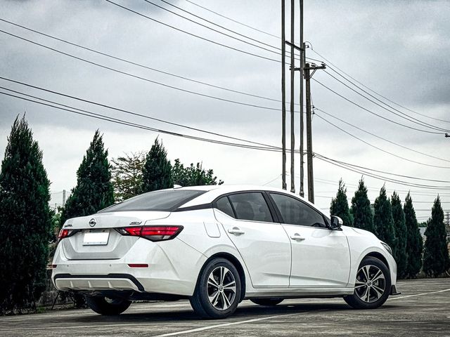 NISSAN日產 SENTRA  第5張相片