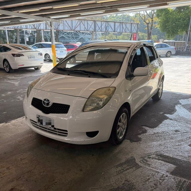 TOYOTA豐田 YARIS  第3張相片