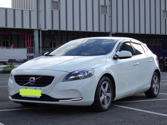 VOLVO富豪 V40  第3張相片