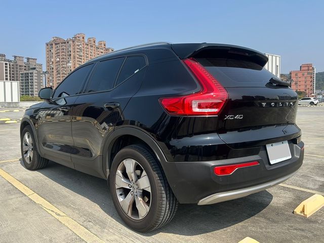 VOLVO富豪 XC40  第7張相片