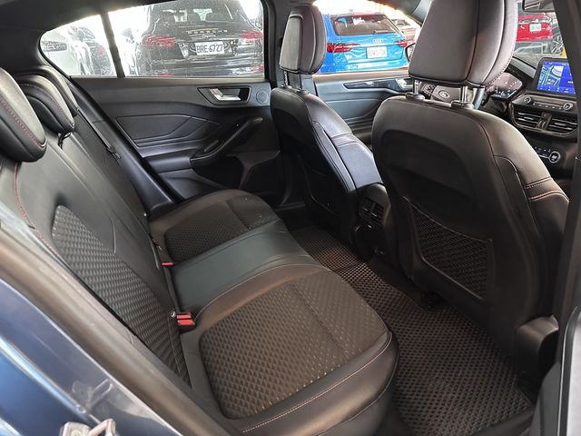 FORD福特 FOCUS ST  第7張相片