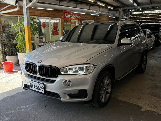 BMW寶馬 X5 XDRIVE35I  第2張相片