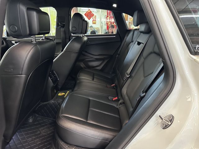 PORSCHE保時捷 MACAN  第6張相片