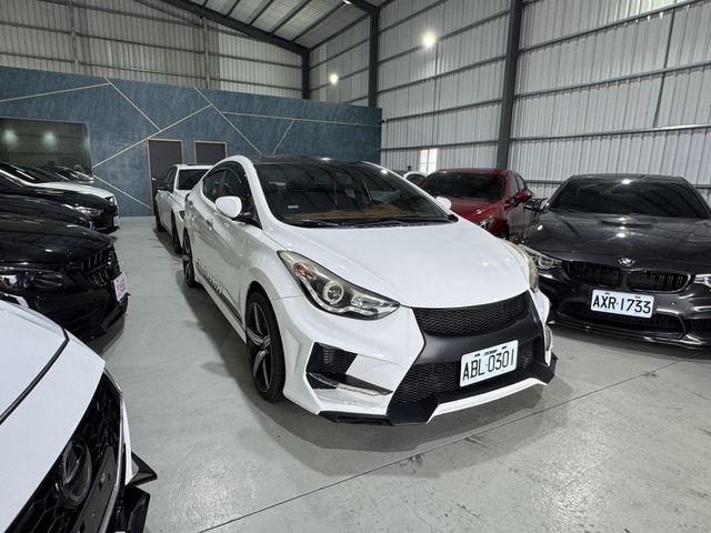 HYUNDAI現代 ELANTRA  第1張相片
