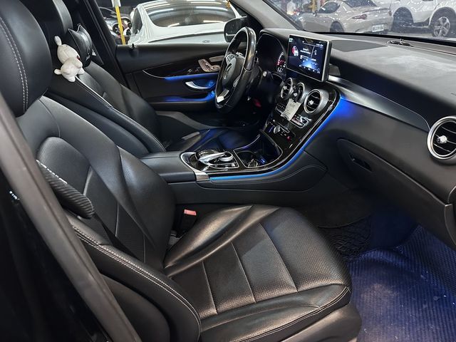 M-BENZ賓士 GLC300  第7張相片