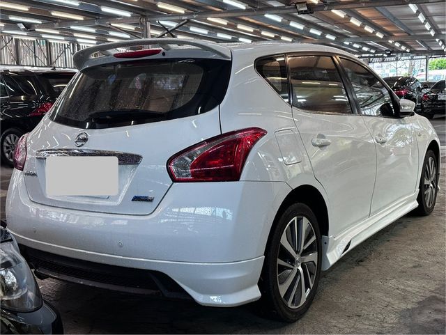NISSAN日產 TIIDA  第4張相片