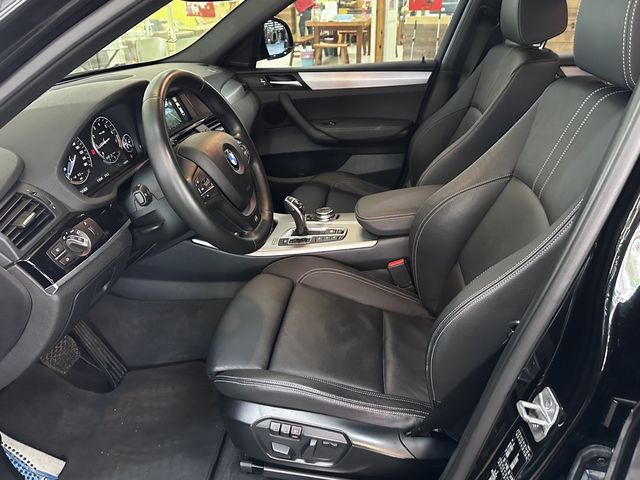 BMW寶馬 X4 XDRIVE28I  第5張相片