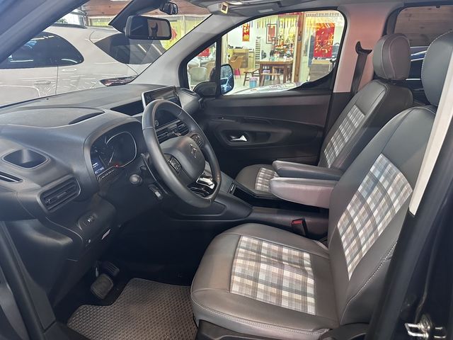 CITROEN雪鐵龍 BERLINGO  第5張相片
