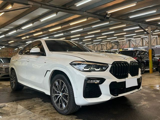 BMW寶馬 X6 XDRIVE40I  第2張相片