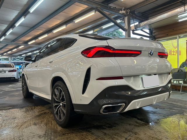 BMW寶馬 X6 XDRIVE40I  第4張相片