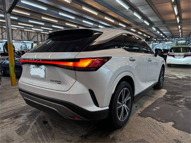 LEXUS凌志 RX350H  第4張相片