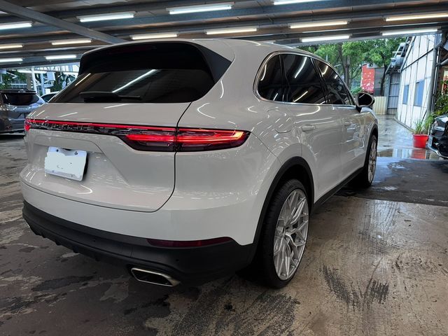 PORSCHE保時捷 CAYENNE  第3張相片