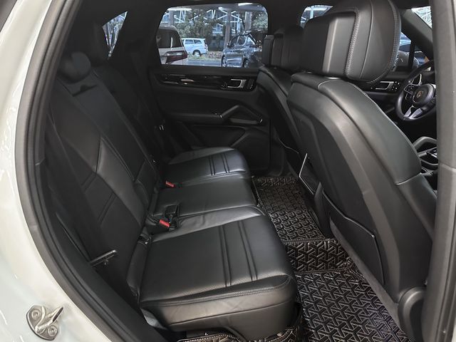 PORSCHE保時捷 CAYENNE  第7張相片