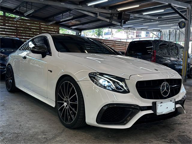M-BENZ賓士 E400  第2張相片