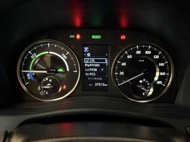 LEXUS凌志 LM300H  第6張相片