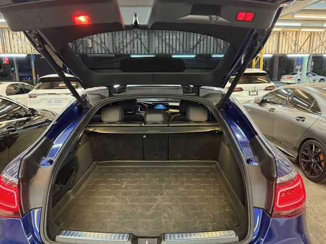 M-BENZ賓士 GLC300 AMG COUPE  第7張相片