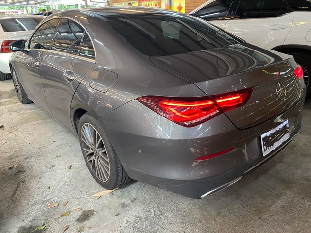 M-BENZ賓士 CLA200  第3張相片