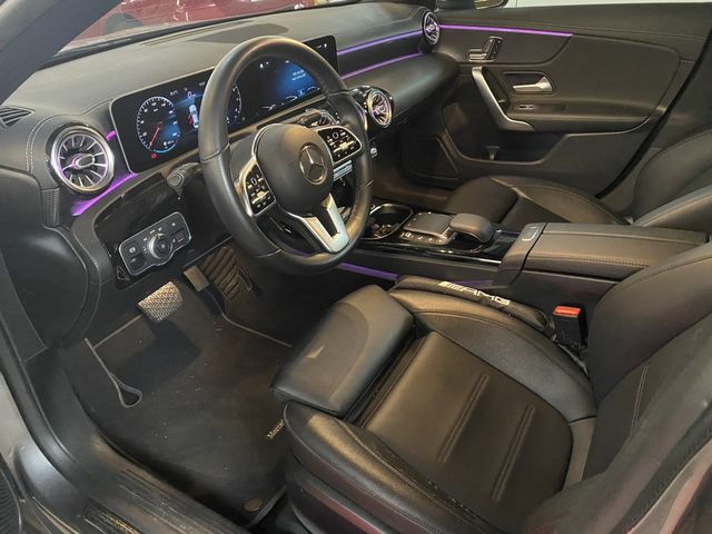 M-BENZ賓士 CLA200  第5張相片
