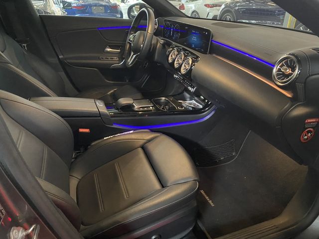 M-BENZ賓士 CLA200  第6張相片