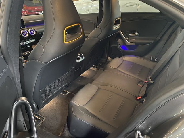M-BENZ賓士 CLA200  第7張相片