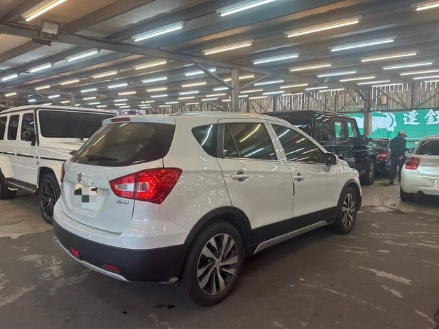 SUZUKI鈴木 SX4  第3張相片