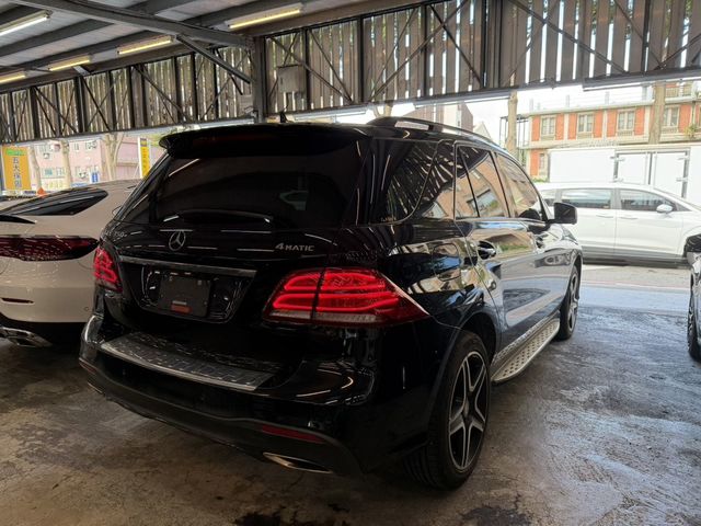 M-BENZ賓士 GLE350 4MATIC  第2張相片