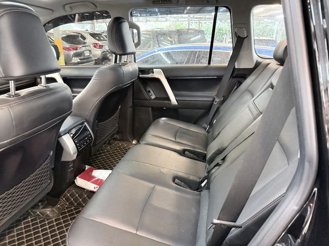 TOYOTA豐田 LAND CRUISER PARDO  第6張相片