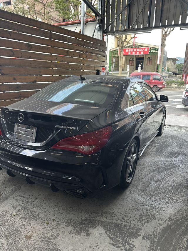 M-BENZ賓士 CLA250  第3張相片