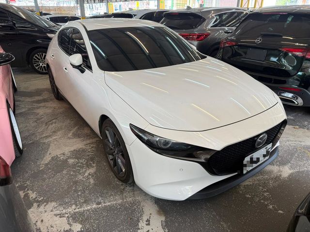 MAZDA馬自達 MAZDA 3  第2張相片