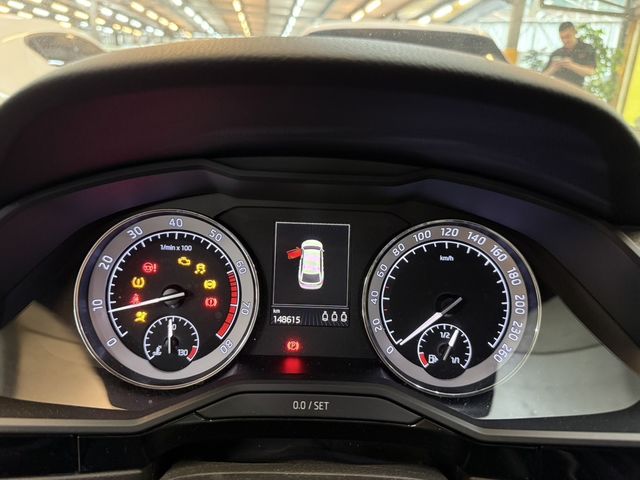 SKODA司科達 SUPERB COMBI  第7張相片