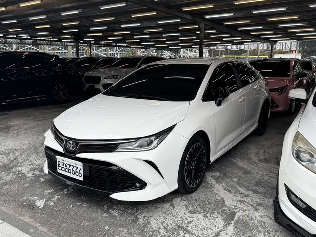 TOYOTA豐田 ALTIS  第1張相片