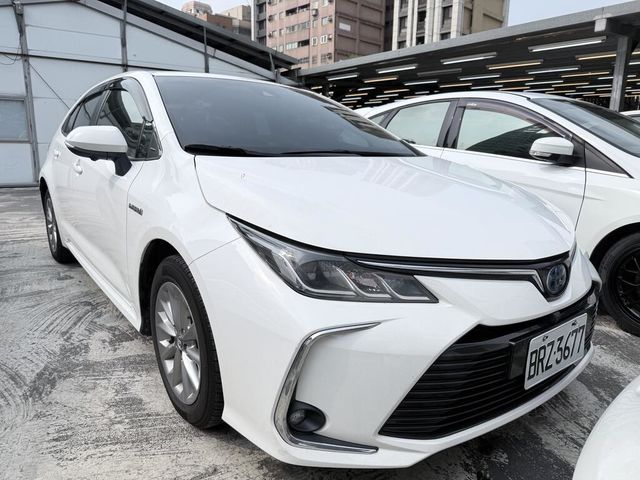 TOYOTA豐田 ALTIS  第2張相片