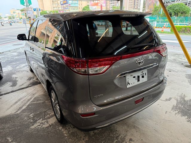 TOYOTA豐田 PREVIA  第3張相片