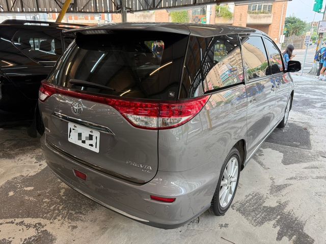 TOYOTA豐田 PREVIA  第4張相片
