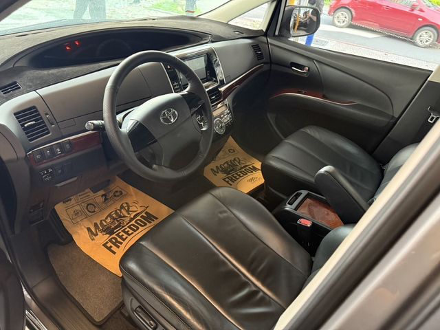 TOYOTA豐田 PREVIA  第5張相片