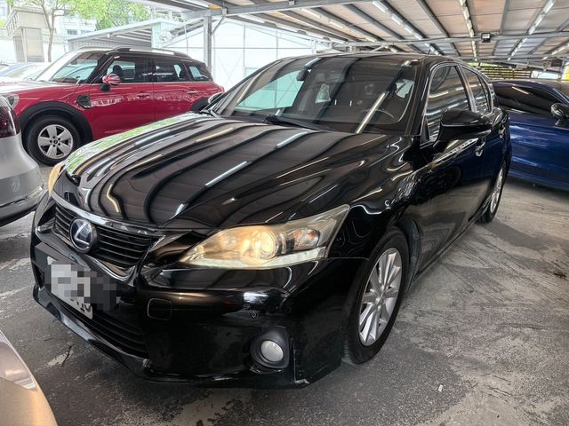 LEXUS凌志 CT200H  第1張相片