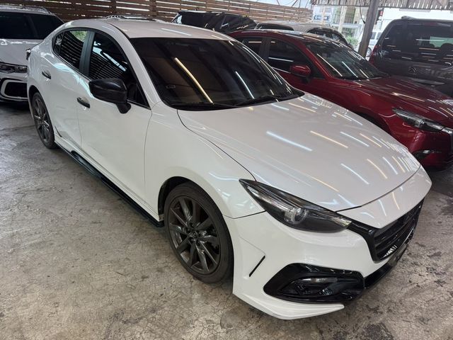 MAZDA馬自達 MAZDA 3  第2張相片